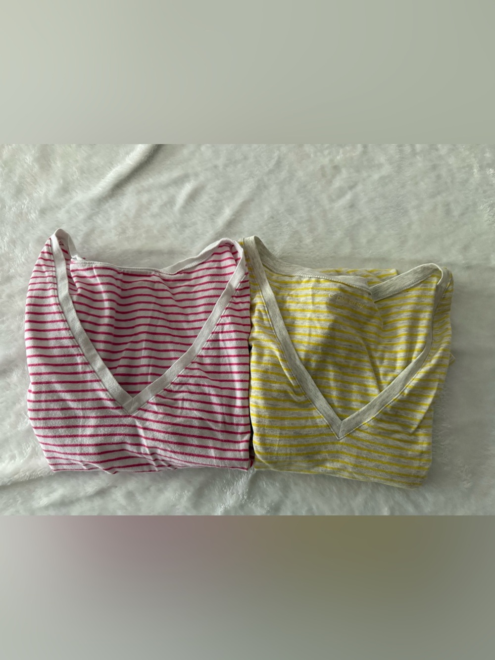 Gap Body Maternity Pink & Yellow Striped 2 V-Neck Tops M